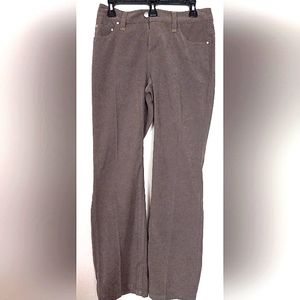 Easy fit size 4. Bundle for more savings!